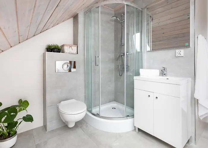 アパート 4 Pory Roku シフィノウイシチェ